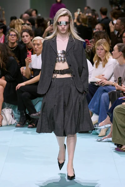 Look 40